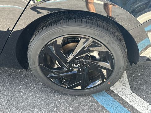 New 2026 Hyundai Elantra Sport FWD image 10