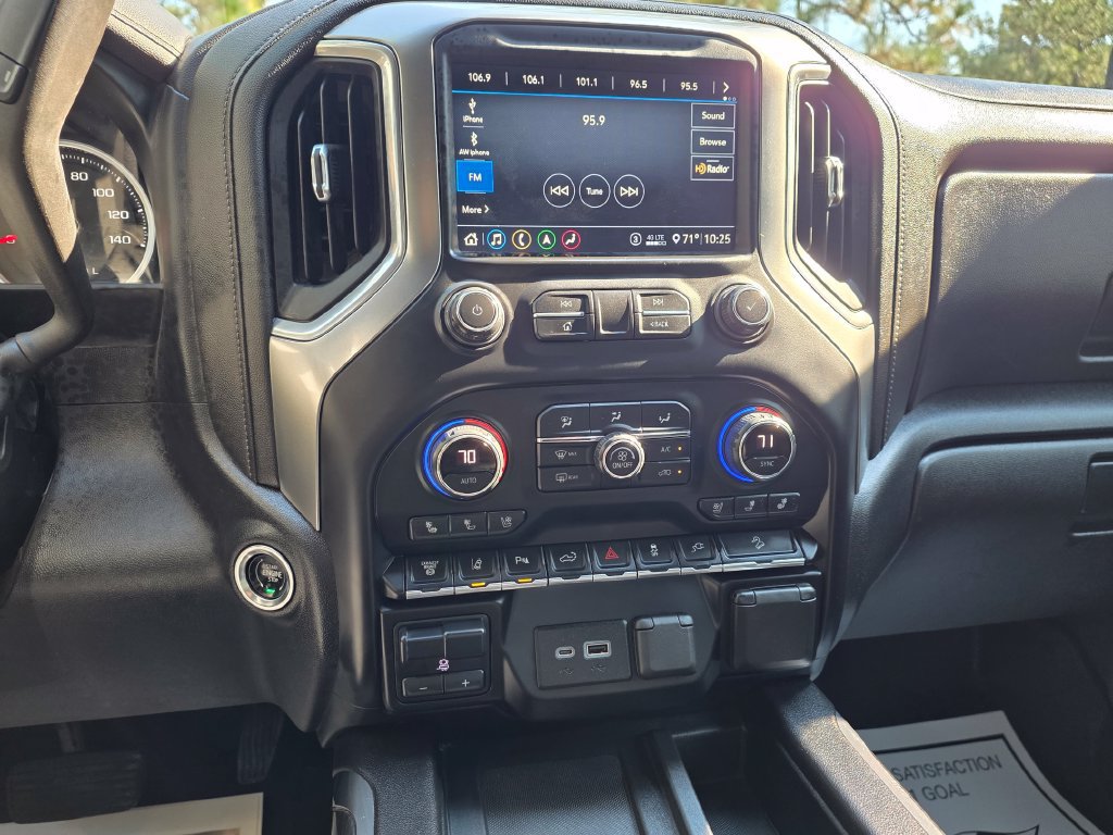 Used 2020 Chevrolet Silverado 2500 LTZ w/ LTZ Premium Package AWD/4WD image 30