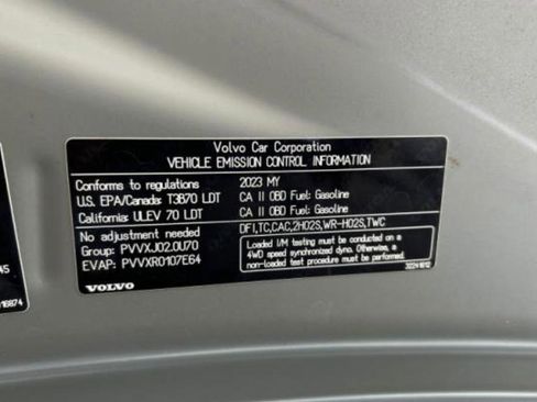 Used 2023 Volvo XC40 B5 Ultimate w/ Protection Package Premier image 23