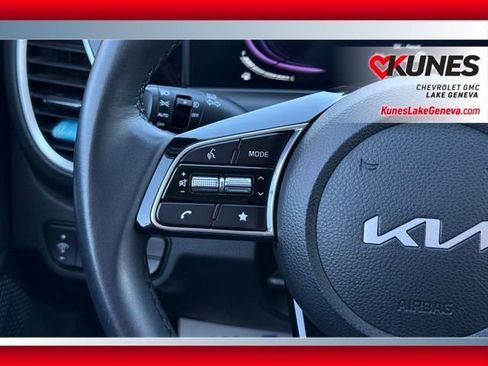 Used 2025 Kia Seltos S FWD image 40