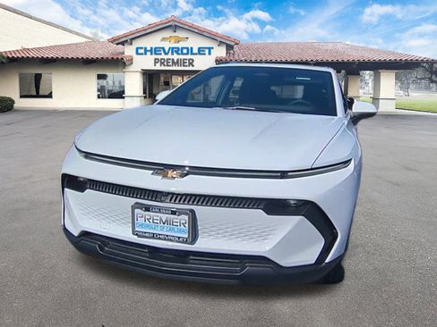 New 2026 Chevrolet Equinox EV LT image 3