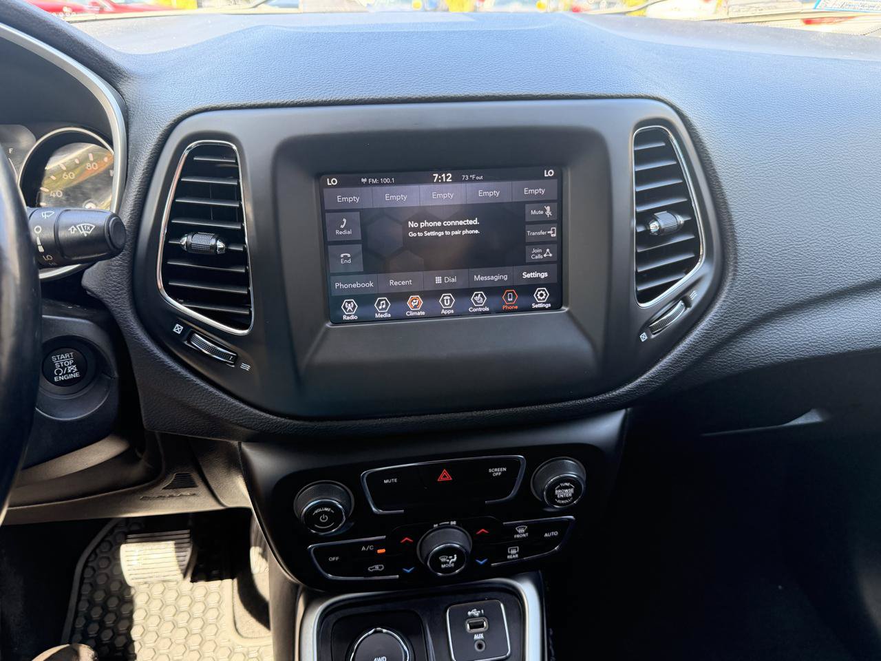 Used 2020 Jeep Compass Latitude w/ Cold Weather Group AWD/4WD image 28