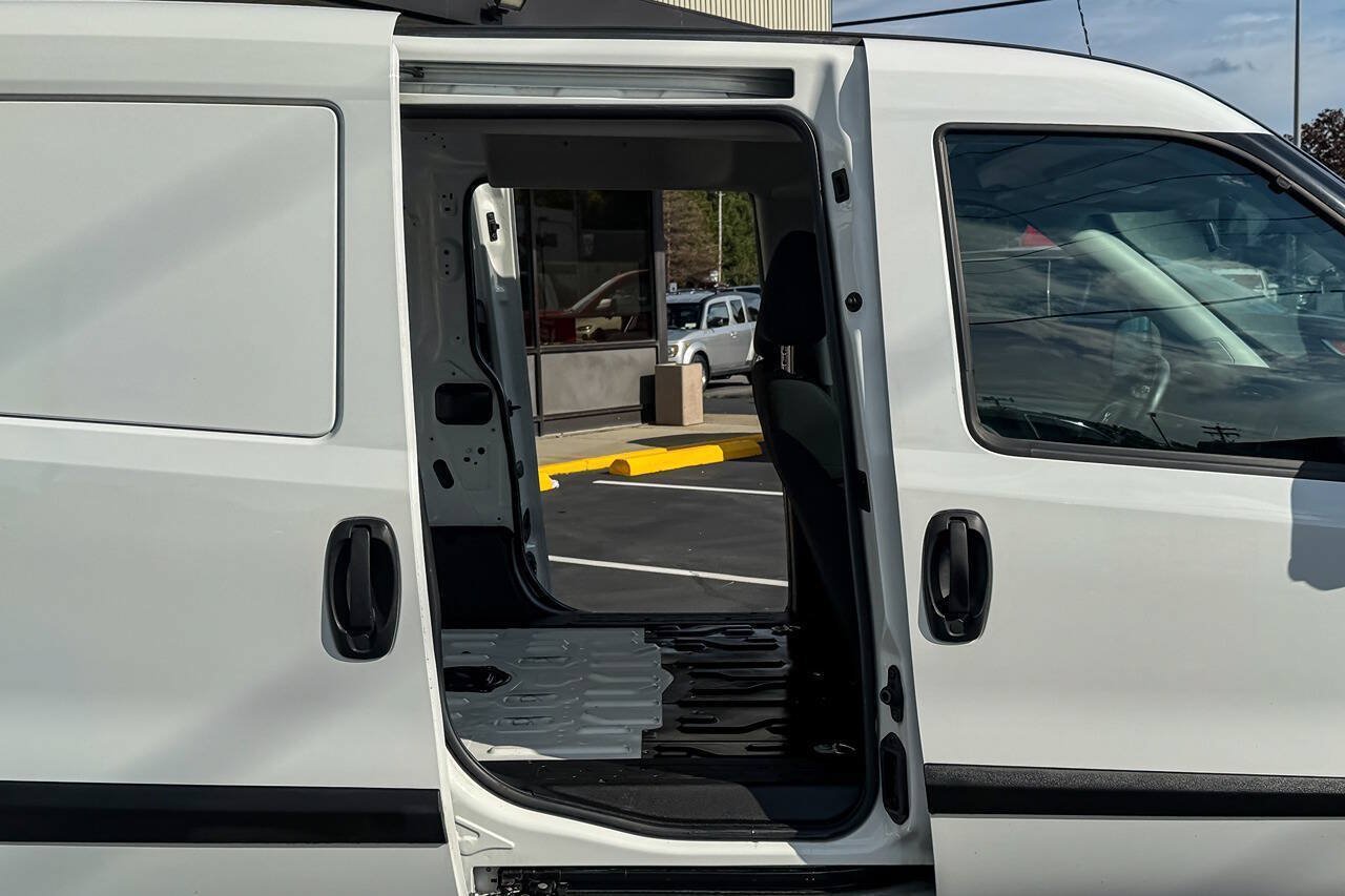 Used 2018 RAM ProMaster City Tradesman FWD image 16