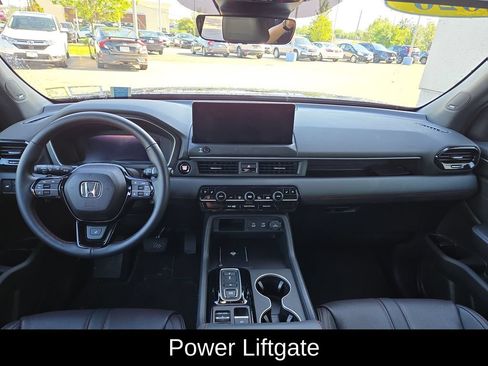Used 2026 Honda Pilot Black Edition image 15