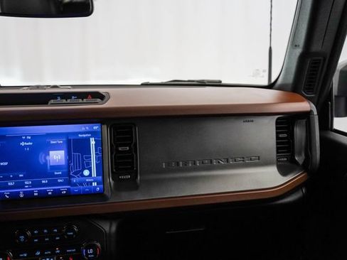 Used 2024 Ford Bronco Outer Banks AWD/4WD image 5