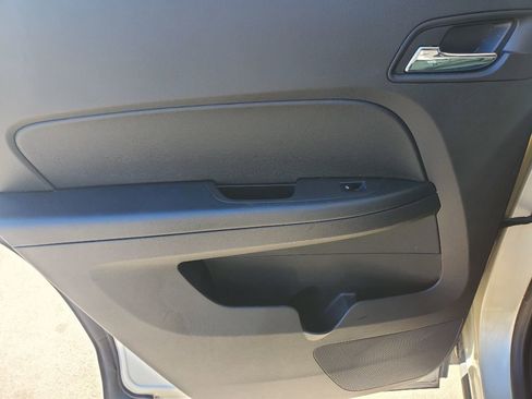 Used 2013 Chevrolet Equinox LS image 21