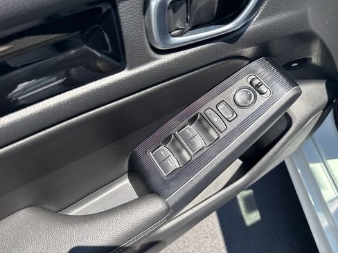 Used 2023 Honda Civic Touring image 10