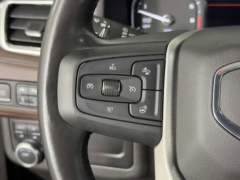 Used 2021 GMC Yukon Denali w/ Denali Premium Package image 29