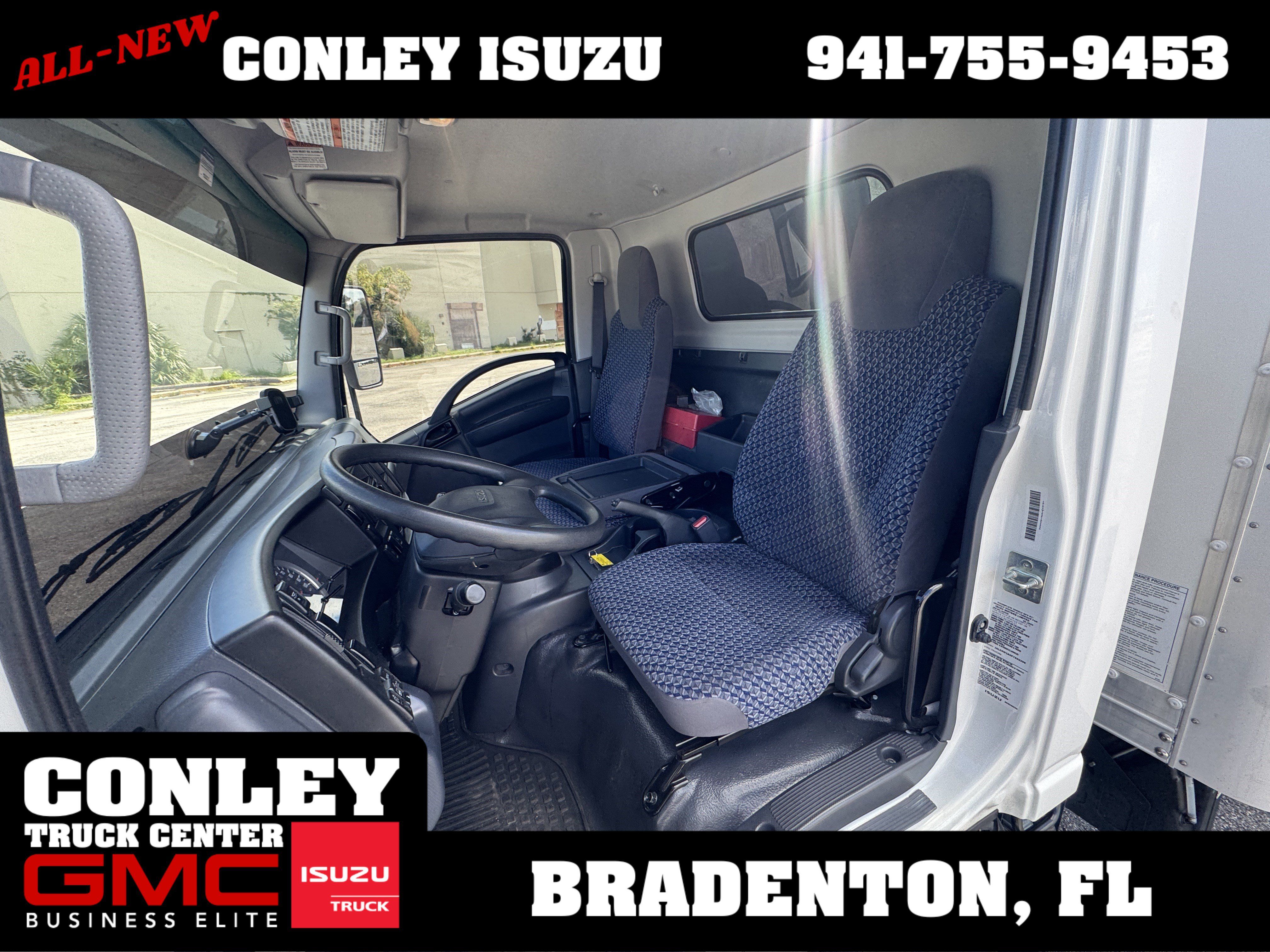 Used 2023 Isuzu NPR RWD image 11