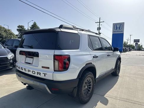 Certified 2026 Honda Passport TrailSport image 7