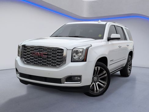 Used 2020 GMC Yukon Denali w/ Denali Ultimate Package image 2