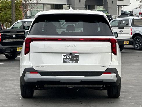 New 2026 Kia Carnival LXS image 5