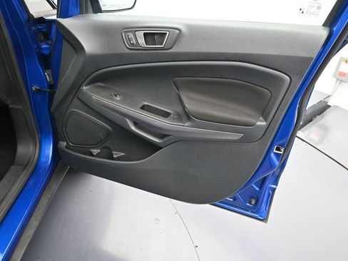 Used 2020 Ford EcoSport SE image 28