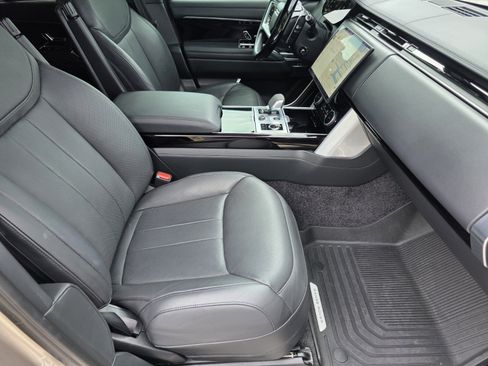 Certified 2023 Land Rover Range Rover SE AWD/4WD image 3