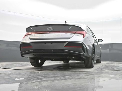 New 2026 Hyundai Elantra SEL Sport Premium image 27
