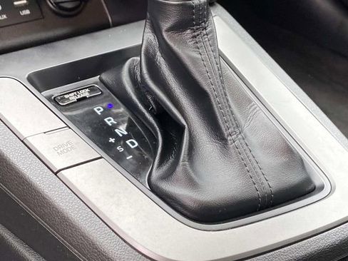 Used 2020 Hyundai Elantra SE w/ Cargo Package (C1) image 12