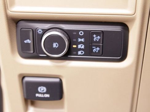 Used 2023 Ford F150 XLT image 22