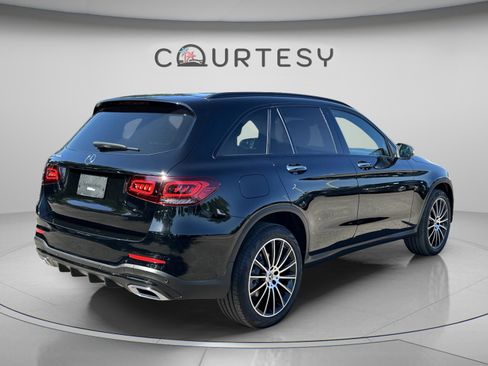 Used 2022 Mercedes-Benz GLC 300 image 7