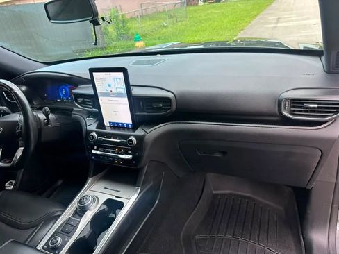 Used 2020 Ford Explorer ST w/ ST Street Pack AWD/4WD image 15