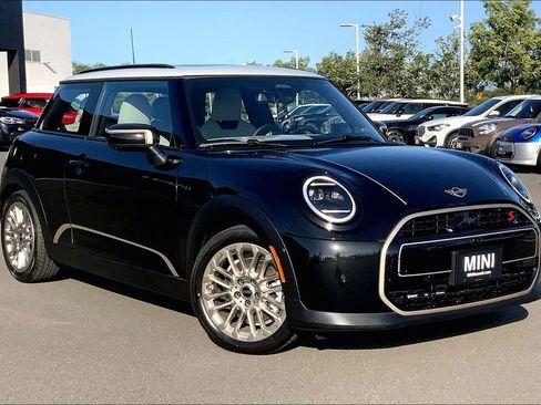 New 2026 MINI Cooper S image 1