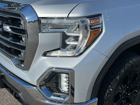 Certified 2021 GMC Sierra 1500 SLT w/ X31 Off-Road Package AWD/4WD image 9