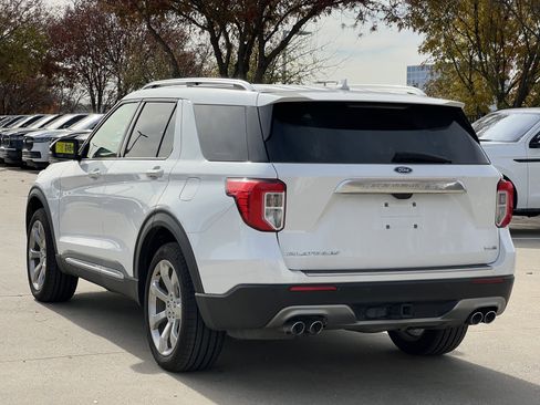 Used 2020 Ford Explorer Platinum w/ Premium Technology Package image 22