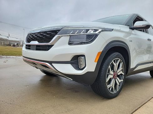 Used 2023 Kia Seltos SX image 14