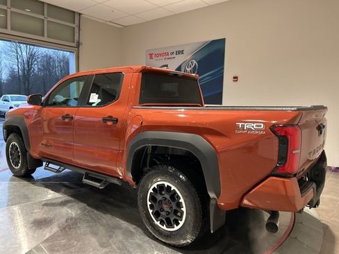 New 2025 Toyota Tacoma TRD Off-Road image 5