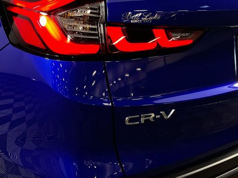 Used 2025 Honda CR-V EX image 12