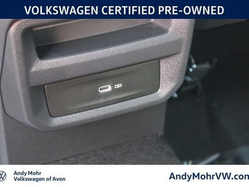 Used 2025 Volkswagen Taos SE w/ Panoramic Sunroof Package AWD/4WD image 27