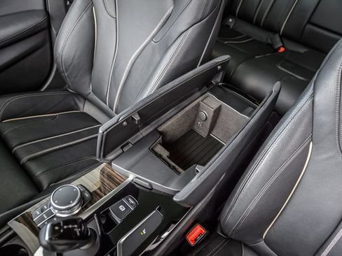 Used 2019 BMW 530i w/ Convenience Package RWD image 36