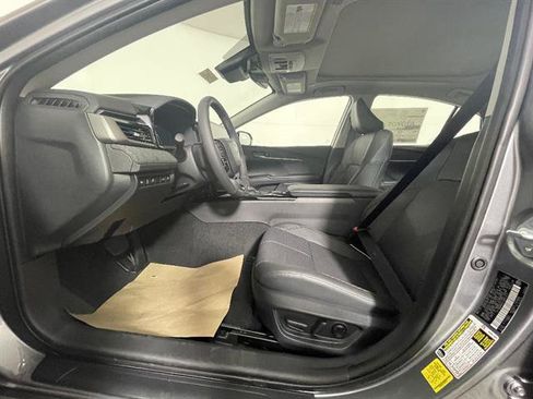 New 2026 Toyota Camry XLE image 9