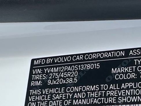 Used 2025 Volvo XC90 B5 Core w/ Protection Package Premier image 36