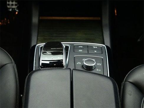 Used 2019 Mercedes-Benz GLE 43 AMG 4MATIC image 5