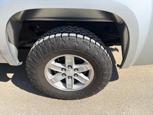 Used 2013 GMC Sierra 1500 SLE w/ Power Tech Package AWD/4WD image 7