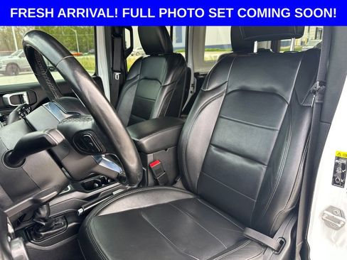 Used 2020 Jeep Wrangler Unlimited Sahara AWD/4WD image 10
