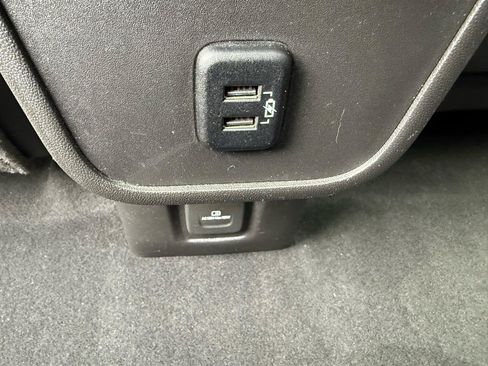 Used 2018 GMC Terrain SLT w/ Preferred Package AWD/4WD image 9