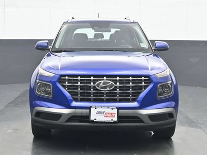 Used 2025 Hyundai Venue SEL