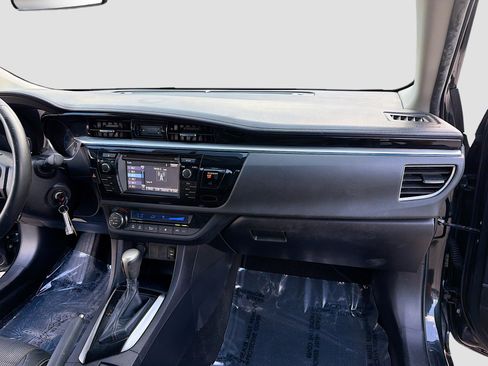 Used 2015 Toyota Corolla S image 17