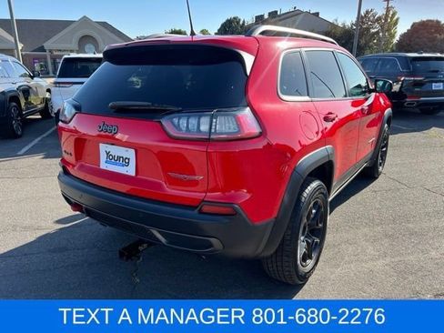 Used 2019 Jeep Cherokee Trailhawk AWD/4WD image 5