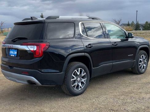 Used 2023 GMC Acadia SLT image 8