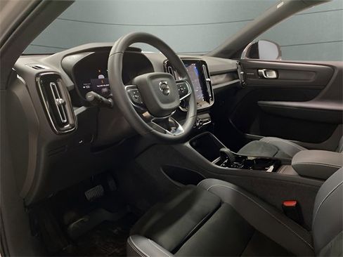 Used 2023 Volvo XC40 Recharge Ultimate w/ Protection Package Premier image 53
