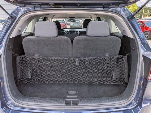 Used 2019 Kia Sorento AWD w/ LX Convenience Package image 13