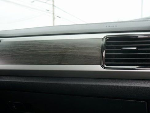 Certified 2023 Volkswagen Atlas SE w/ Panoramic Sunroof Package image 60