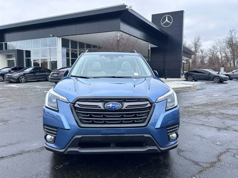 Used 2022 Subaru Forester Limited image 3