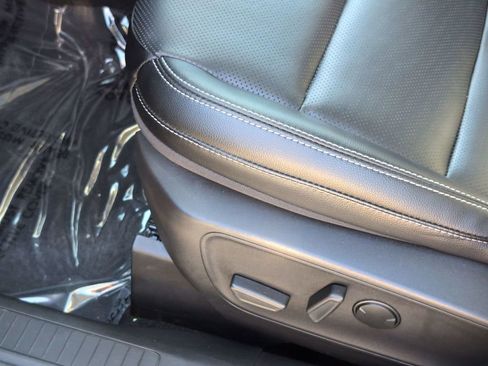 Used 2022 Ford Escape SEL image 15