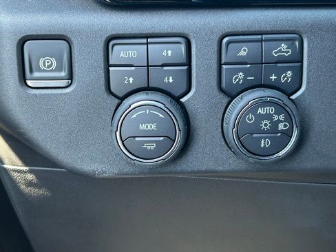 New 2025 Chevrolet Silverado 1500 ZR2 w/ Technology Package image 32