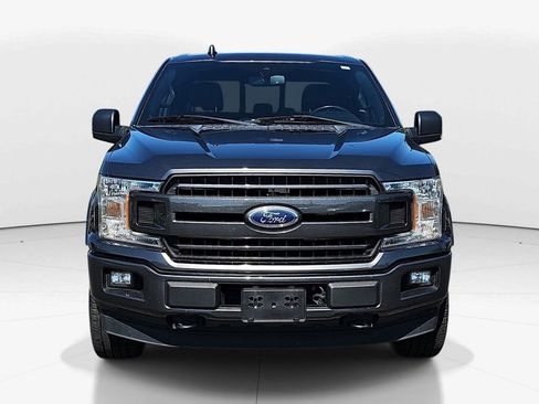 Used 2019 Ford F150 XLT w/ Equipment Group 302A Luxury AWD/4WD image 12