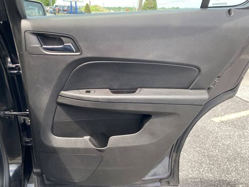 Used 2017 Chevrolet Equinox LS AWD/4WD image 20