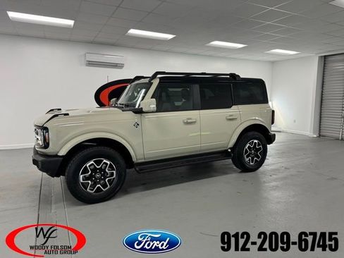 New 2025 Ford Bronco Outer Banks image 1